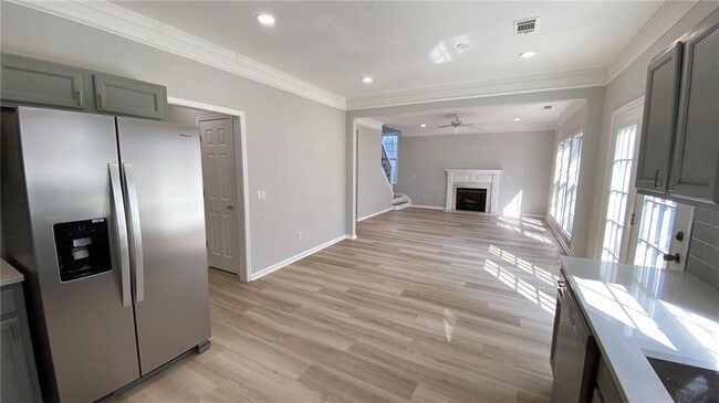 Building Photo - 325 Pintail Ct