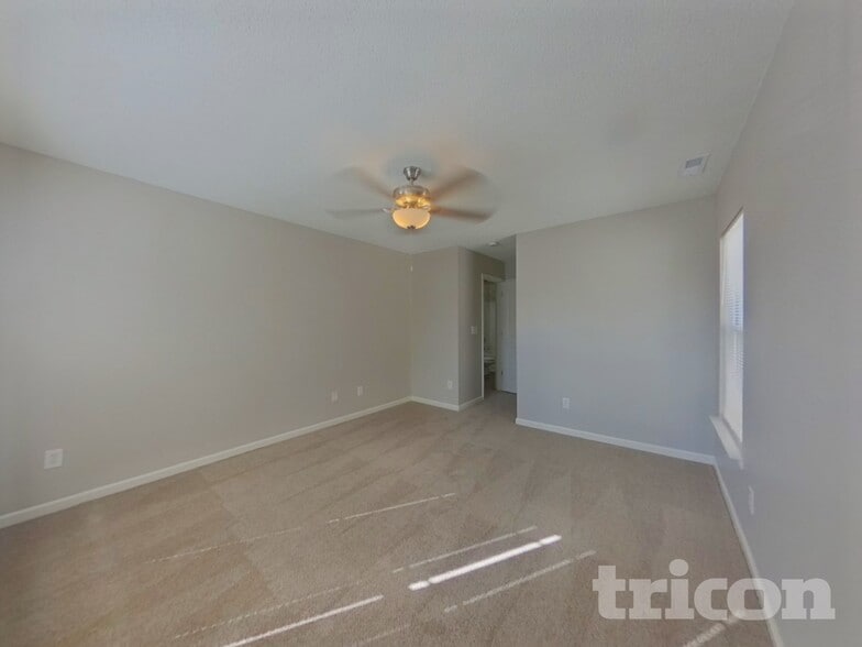 Building Photo - 345 Hunslet Cir