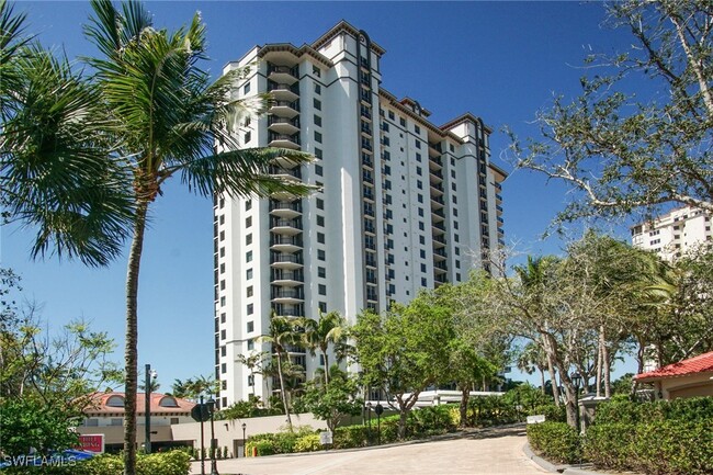 Building Photo - 7225 Pelican Bay Blvd