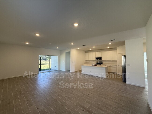 Building Photo - 8198 Horsebit Cir