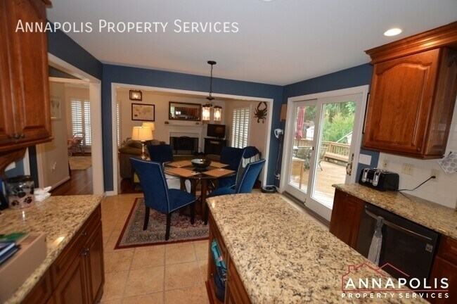 Building Photo - 314 Rosslare Dr