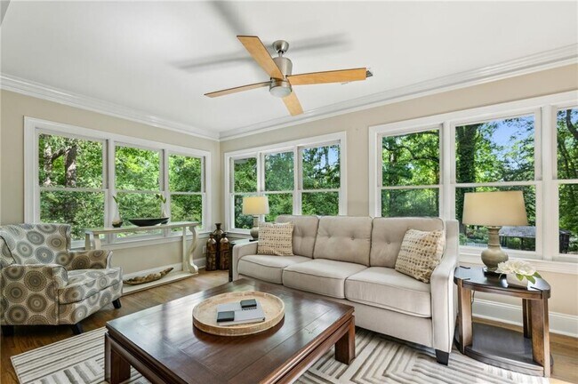 Building Photo - 1130 Angelo Ct NE