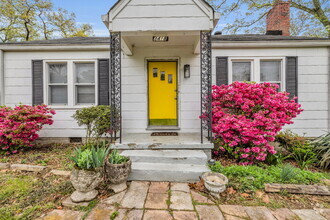 Building Photo - Charming Stuart Heights Home – Spacious, S...