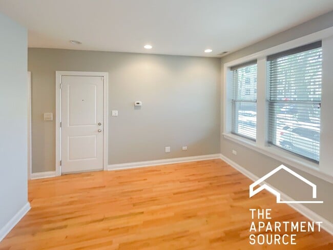 Building Photo - 1636 W Grace St