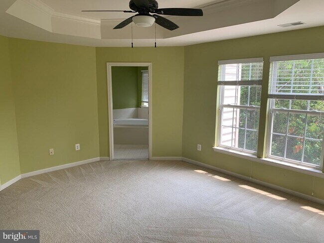 Building Photo - 43395 Allisons Ridge Terrace