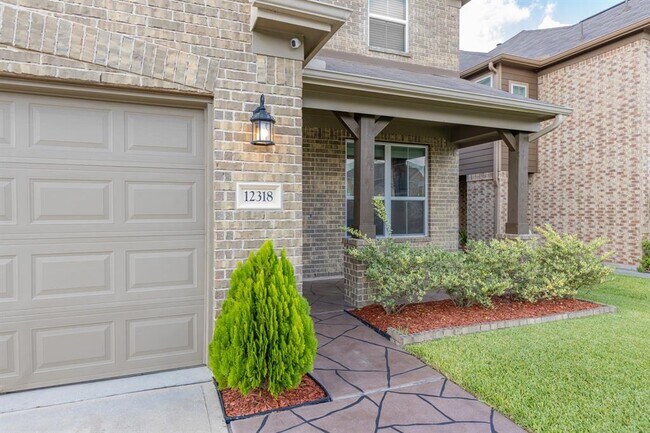 Building Photo - 12318 Leafy Arch Way