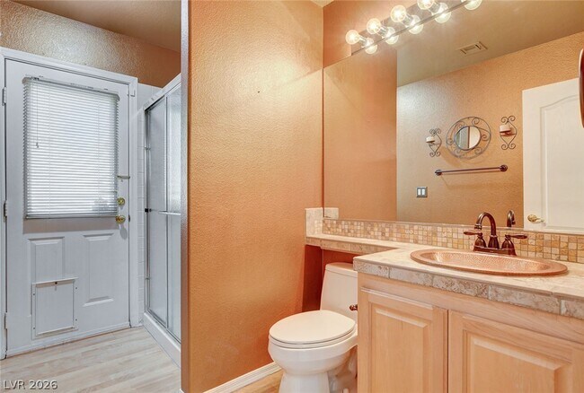 Building Photo - 8401 Desert Quail Dr