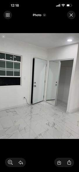 Building Photo - 9650 S Harvard Blvd