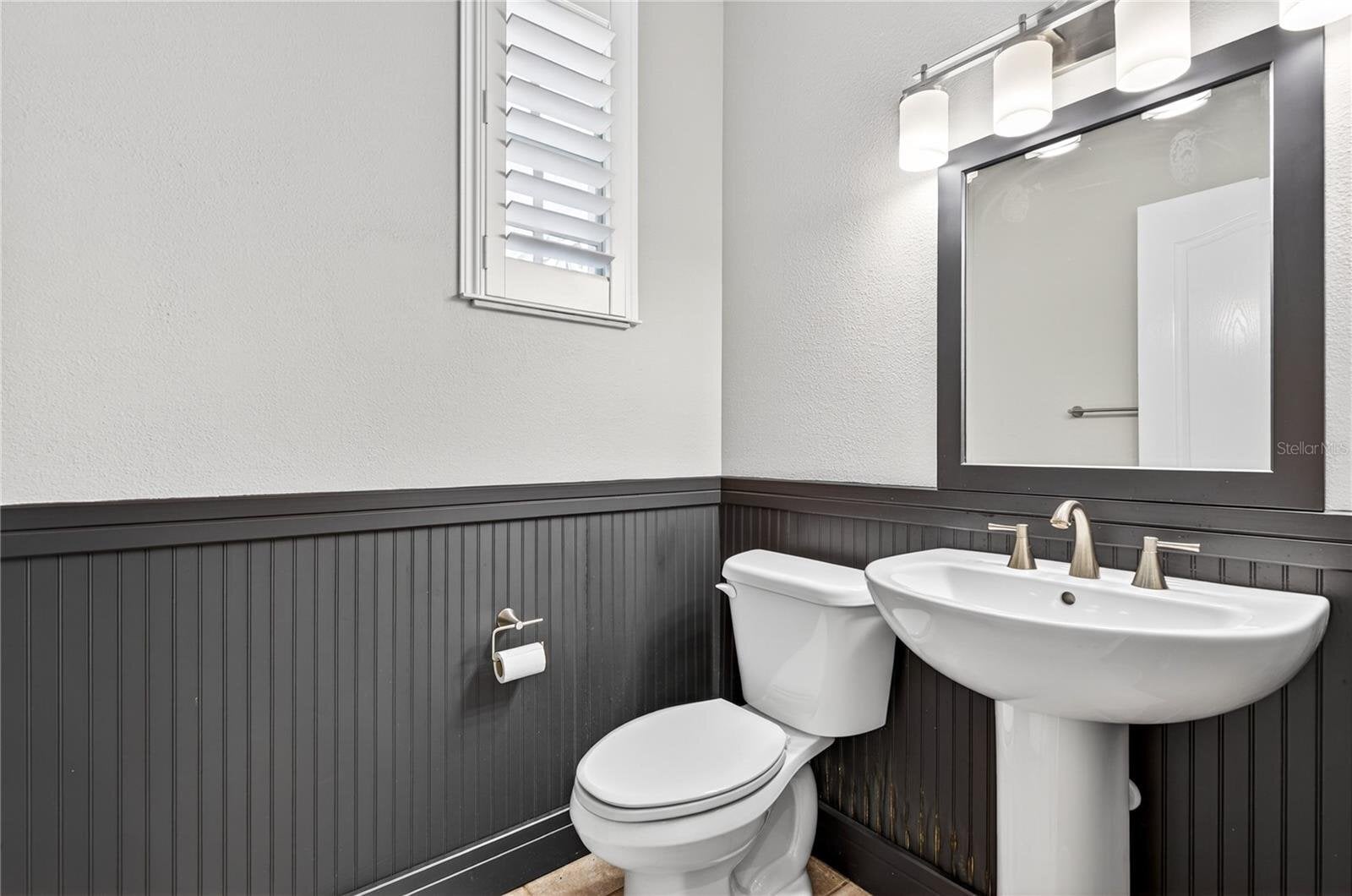 Building Photo - 10801 Spring Mountain Pl