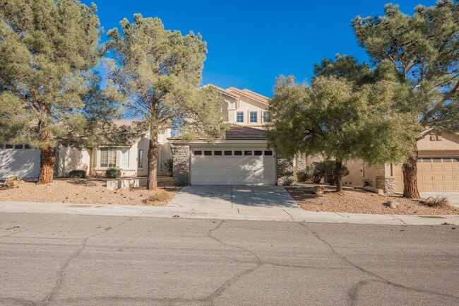 Building Photo - Honey, I’m Home! This Lovely 3 Bedroom, Two-Story Home Is Located In Summerlin.