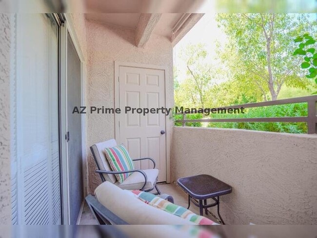 Building Photo - 10410 N Cave Creek Rd