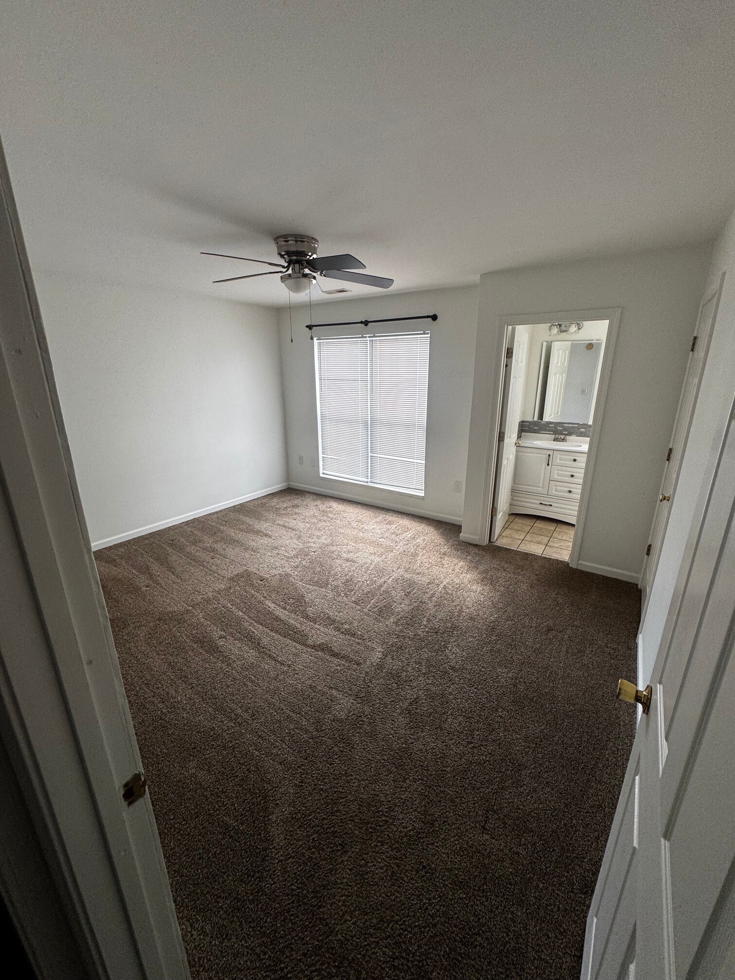 Building Photo - 14 Ridgestone Cir