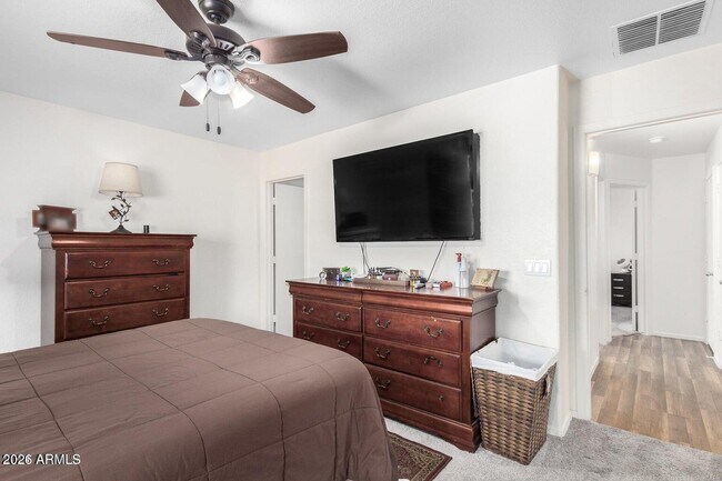 Building Photo - 40147 N Cassara Dr