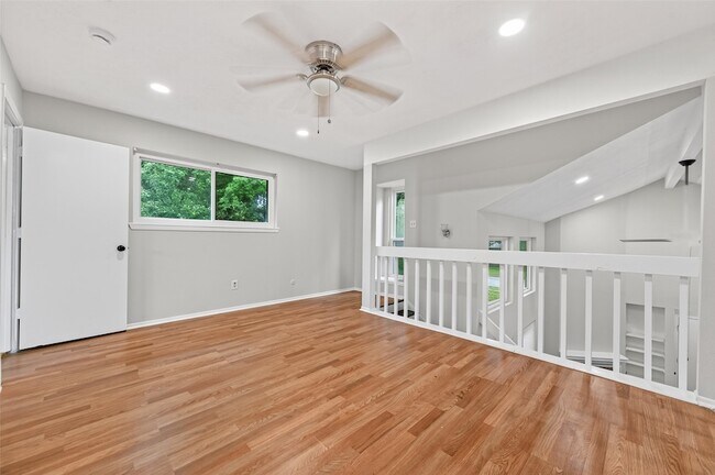 Building Photo - 10419 Appleridge Dr