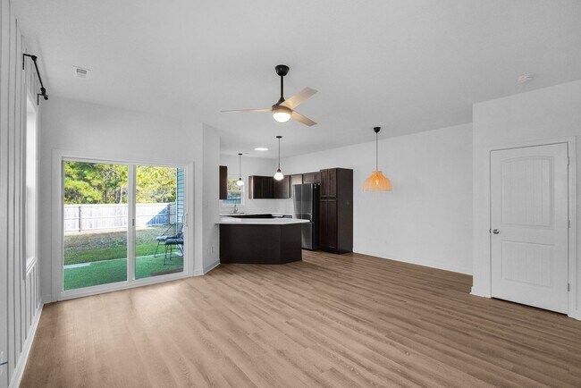 Building Photo - 502 Shallotte Ln