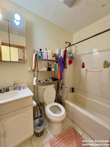 Building Photo - 1803 Beacon St