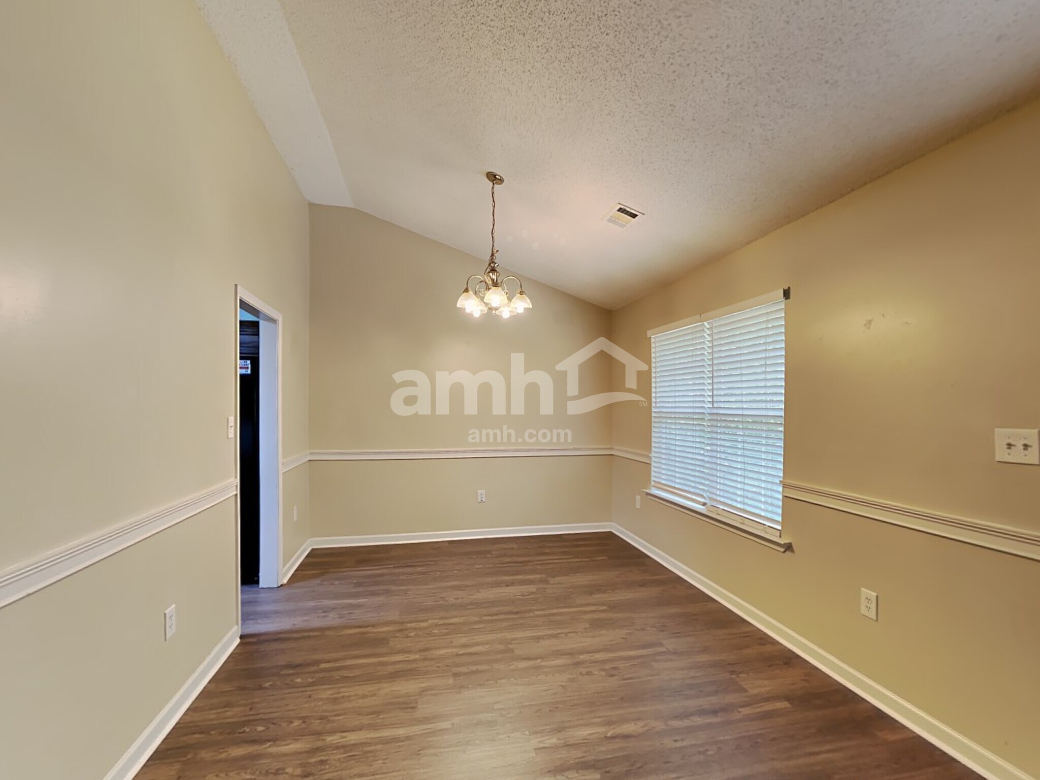 Building Photo - 1515 Morning Glory Way