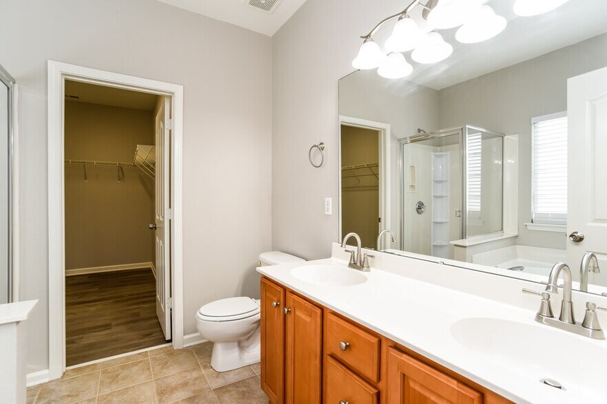 Building Photo - 13509 Quiet Stream Ct