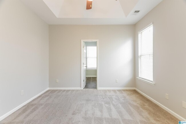 Building Photo - 1056 Washington Dr