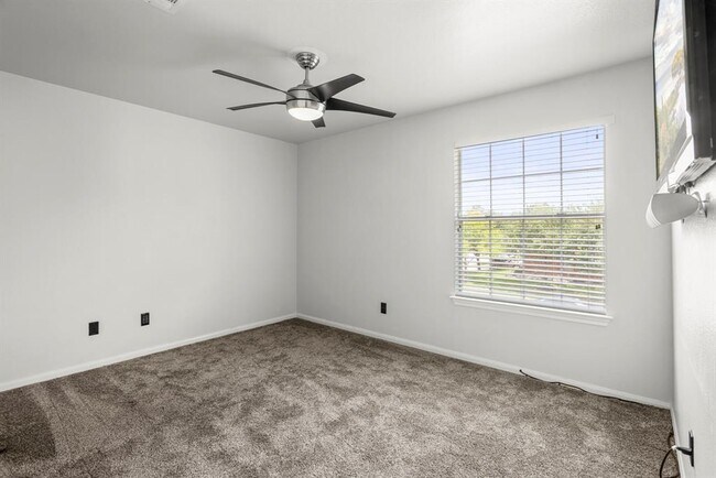 Building Photo - 4405 Bandice Ln