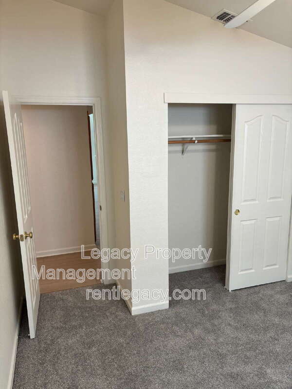 Building Photo - 9829 Lucca Way