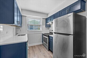 Building Photo - 2 bedroom in Chicago IL 60625