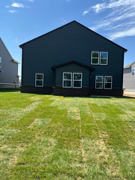 Building Photo - 3707 Pinnacle Dr