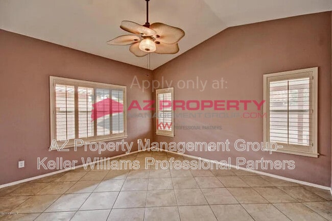 Building Photo - 12725 W Palm Ln