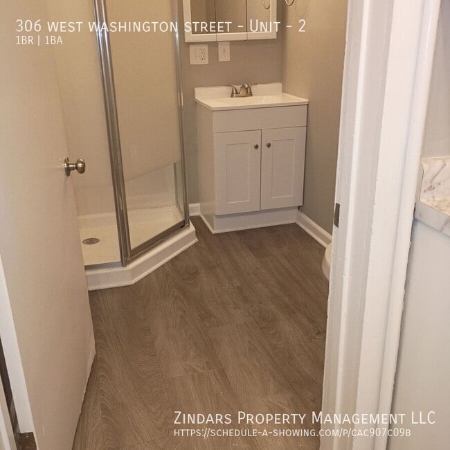 Building Photo - 306 W Washington St