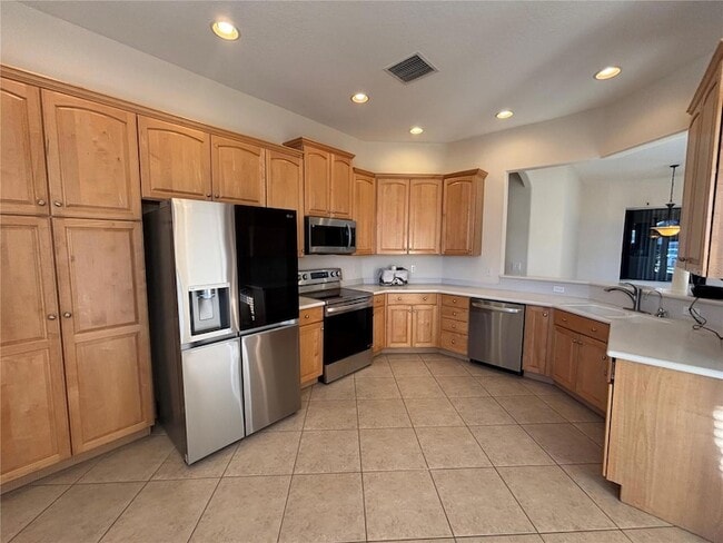 Building Photo - 11375 Dancing River Dr