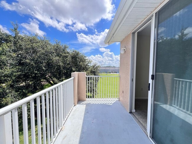 Building Photo - Perfect apartment waiting for you!