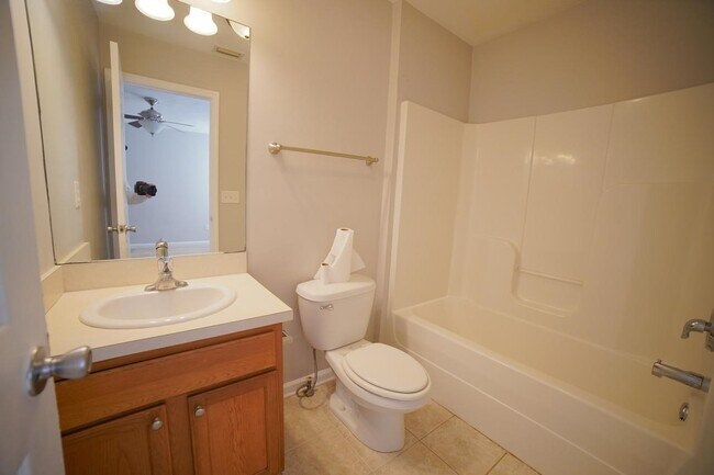 Building Photo - 3280 Sugar Berry Way