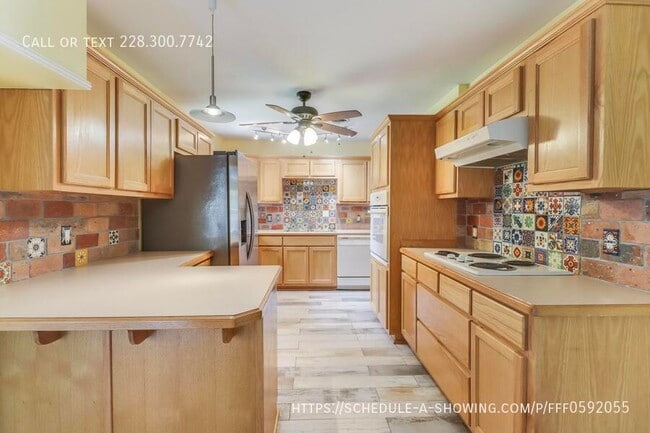 Building Photo - 139 Beachview Ave