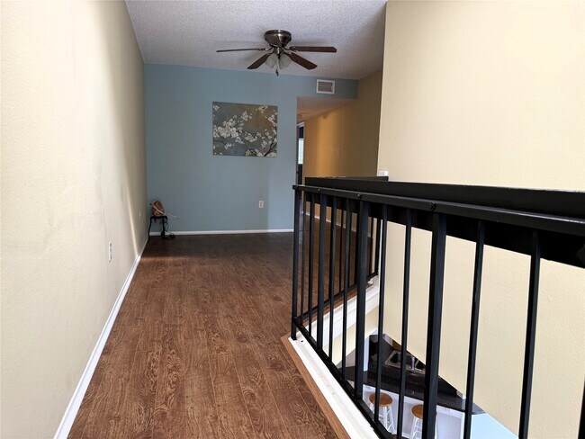 Building Photo - 62 Evanston St