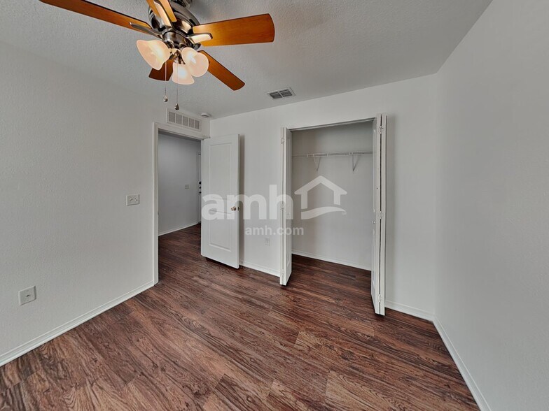 Building Photo - 10920 Pond Pine Dr