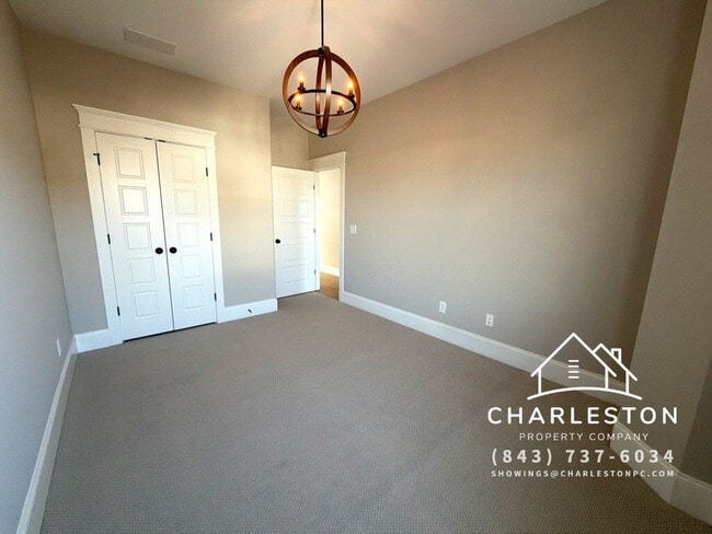 Building Photo - 1636 Juliana St