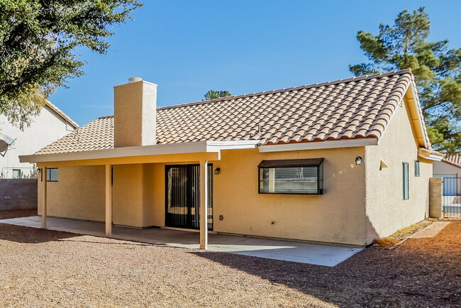 Building Photo - 4809 Pinon Dr