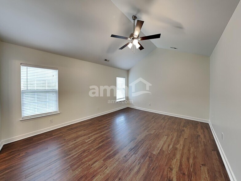 Building Photo - 4219 Kiser Woods Dr SW