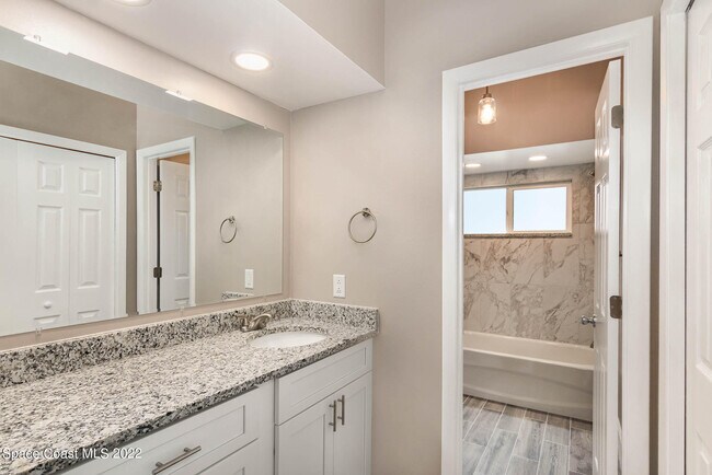 Building Photo - 382 Cypress Point Dr