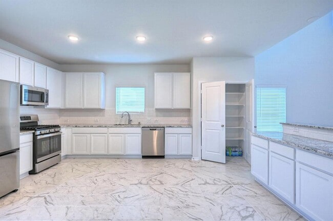 Building Photo - 22234 Delphin Grv Dr