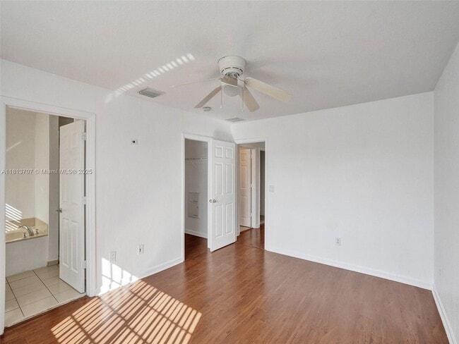 Building Photo - 1215 Lucaya Dr