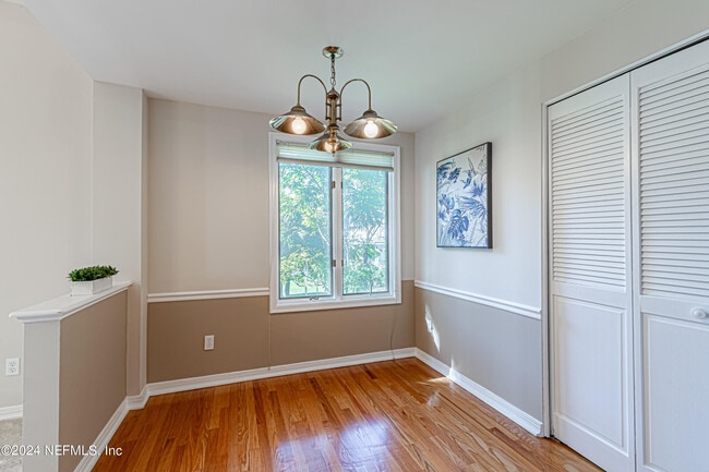Building Photo - 2099 Winterbourne W