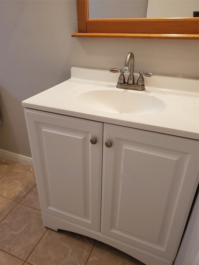 Building Photo - 16315 Thistleglen Dr