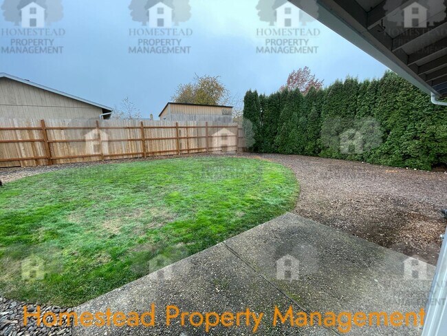 Building Photo - 659