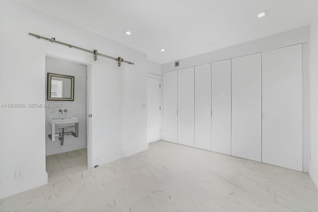 Building Photo - 3909 Garden Ave