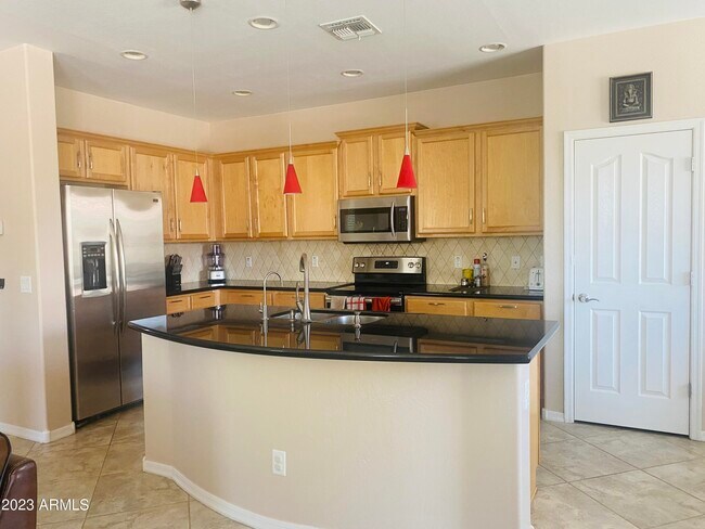 Building Photo - 453 W Lantana Pl