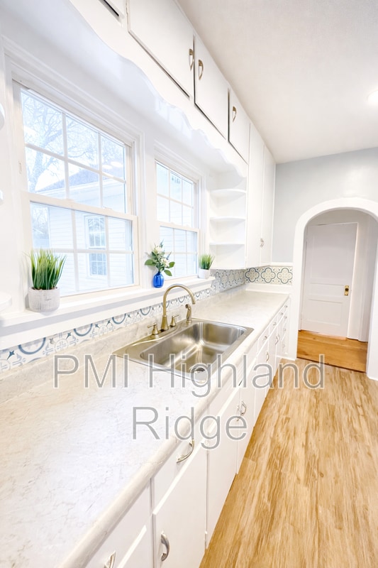 Building Photo - 217 Fite Ave E