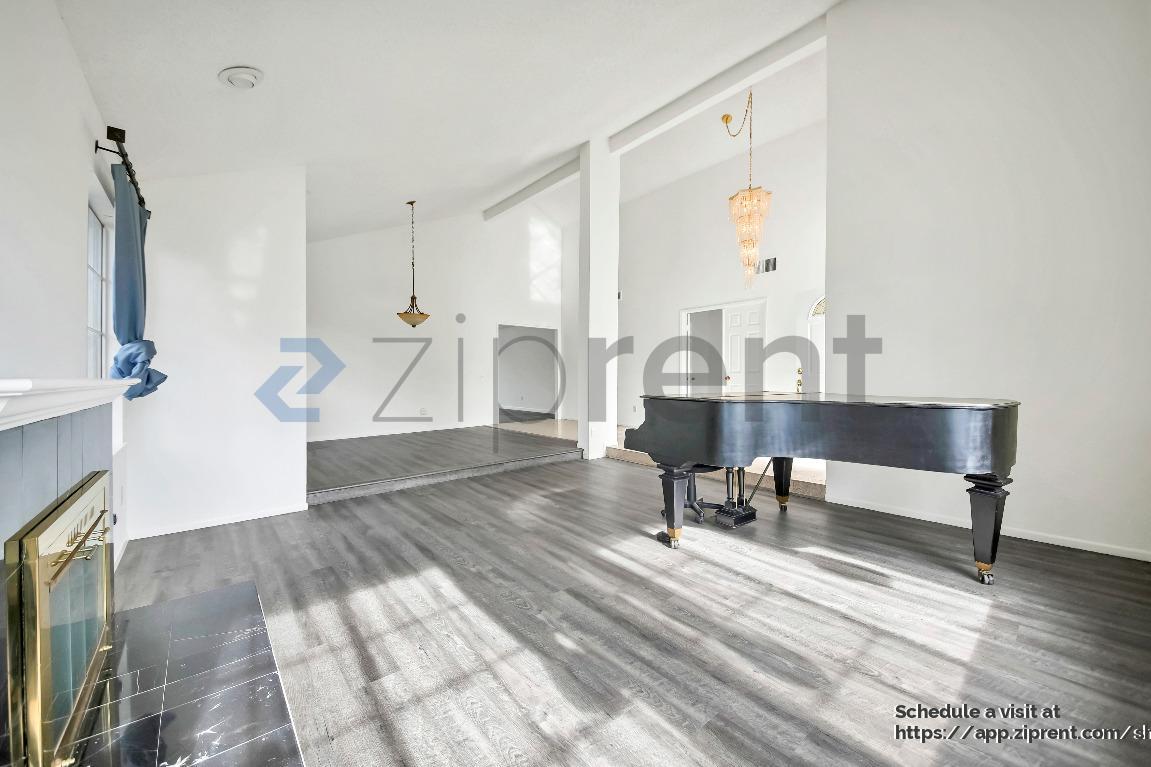 Building Photo - 19335 E Branding Iron Rd