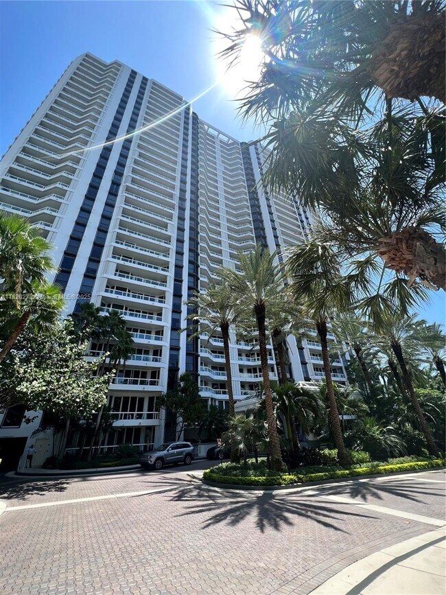 Building Photo - 21055 Yacht Club Dr