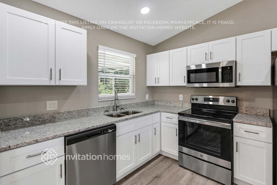 Building Photo - 7720 Deer Foot Dr
